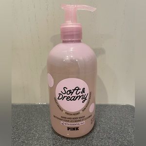 New VS PINK Soft & Dreamy Hand & Body Wash